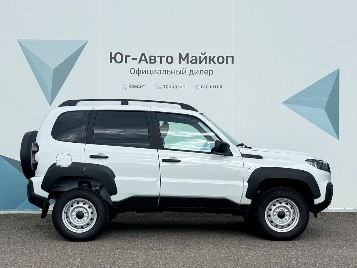 LADA Niva Travel I Рестайлинг, Белый "Ледниковый", 1255025 рублей, вид 7