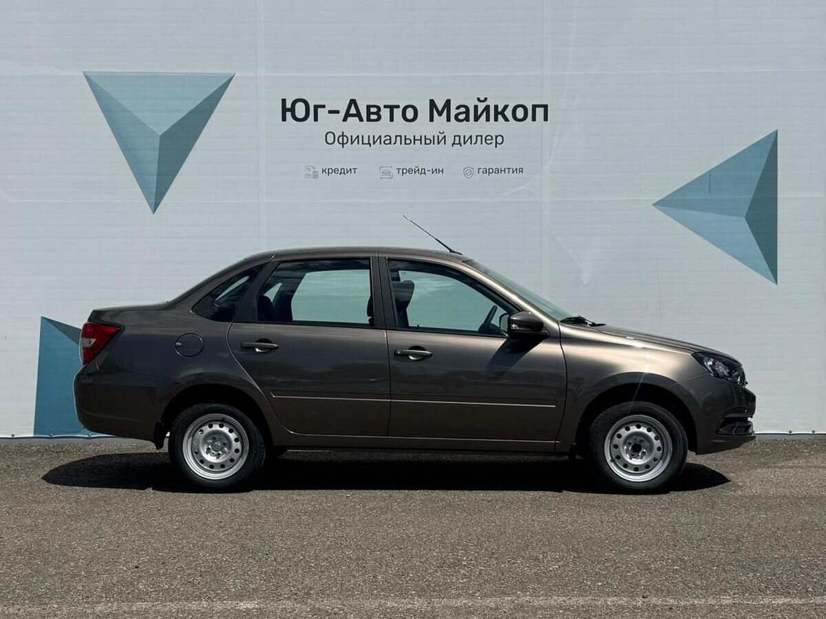 LADA Granta седан I Рестайлинг, Золотисто-коричневый "Кориандр" металлик, 923879 рублей, вид 7