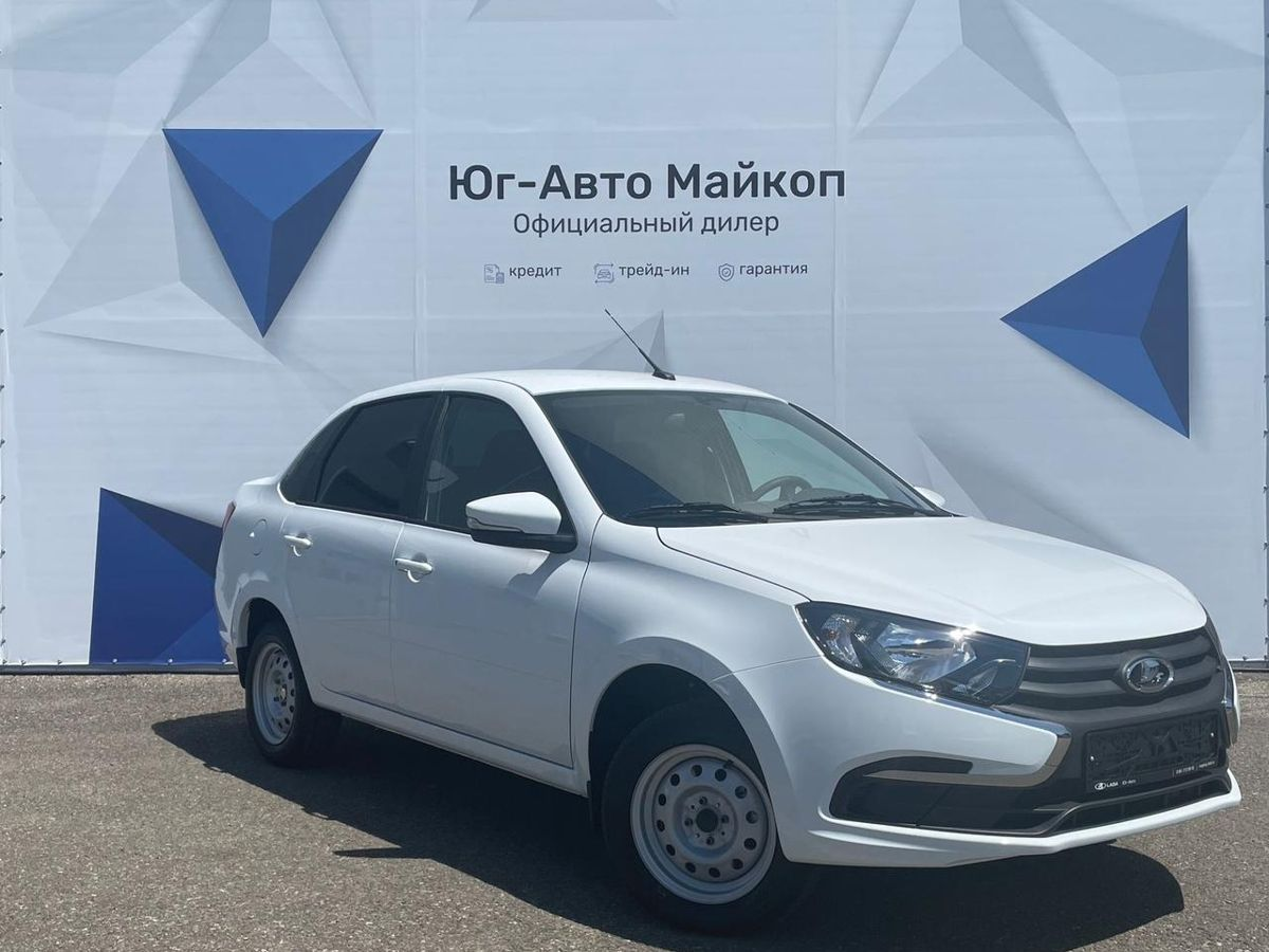 LADA Granta седан I Рестайлинг, Белый "Ледниковый", 874171 рублей, вид 2