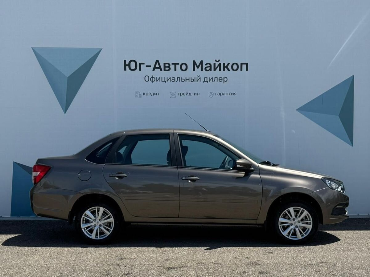 LADA Granta седан I Рестайлинг, Золотисто-коричневый "Кориандр" металлик, 1107780 рублей, вид 7