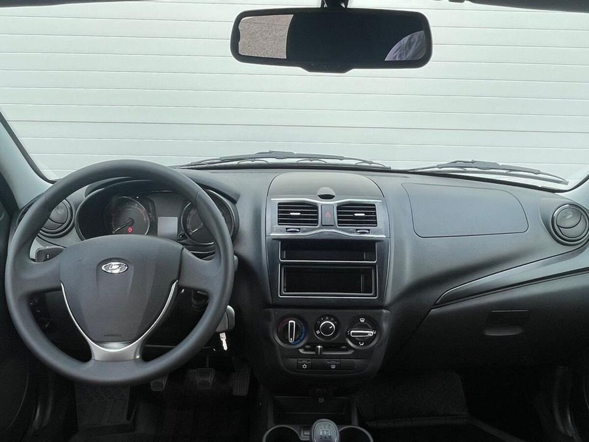 LADA Granta седан I Рестайлинг, Черный "Пантера", 902800 рублей, вид 12