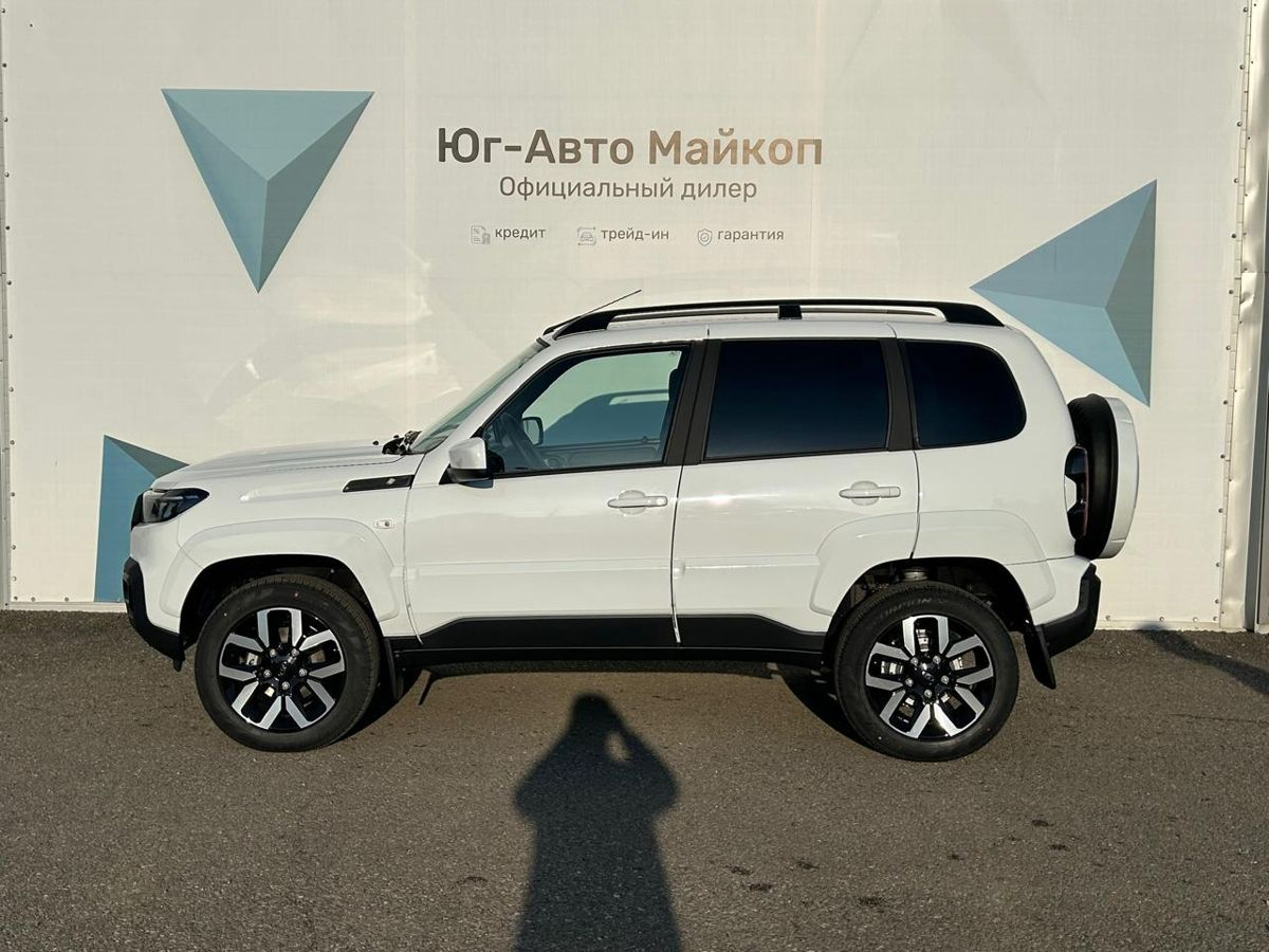 LADA Niva Travel I Рестайлинг, Белый "Ледниковый", 1439000 рублей, вид 4