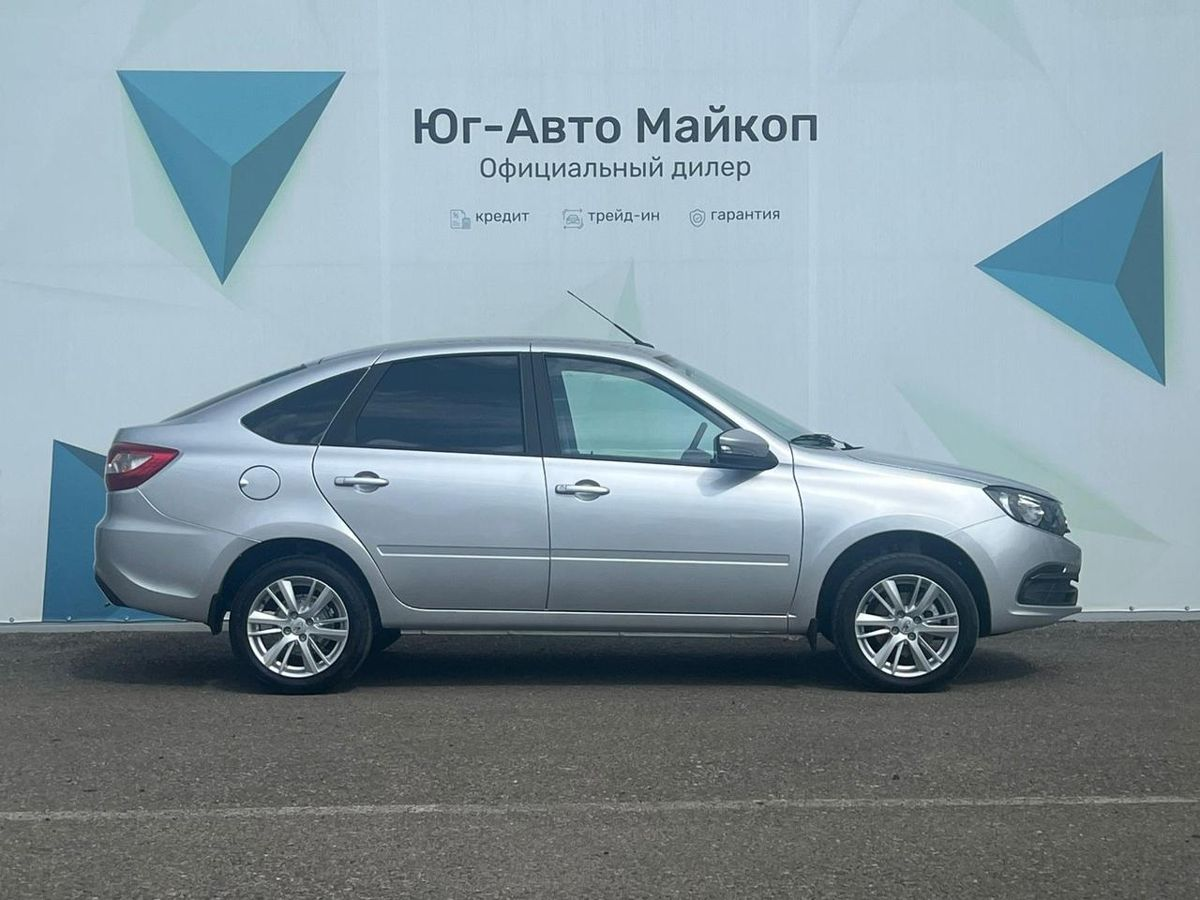 LADA Granta лифтбек I Рестайлинг, Белый "Ледниковый", 1099141 рублей, вид 7