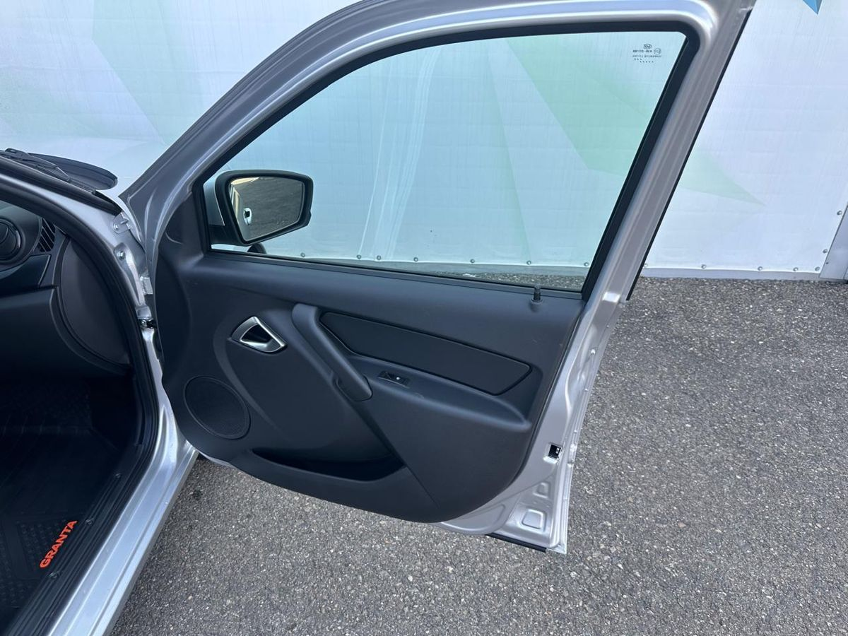 LADA Granta лифтбек I Рестайлинг, Черный "Пантера", 972301 рублей, вид 15