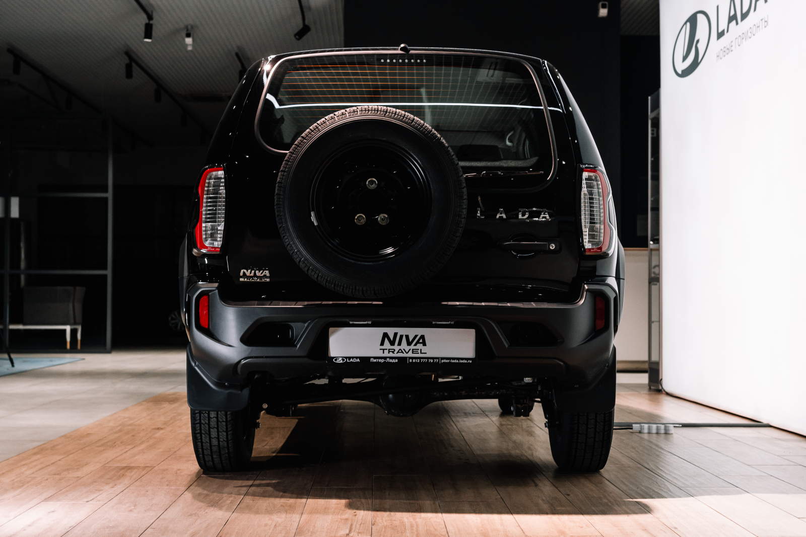 LADA Niva Travel I, Черный "Пантера", 1218000 рублей, вид 5