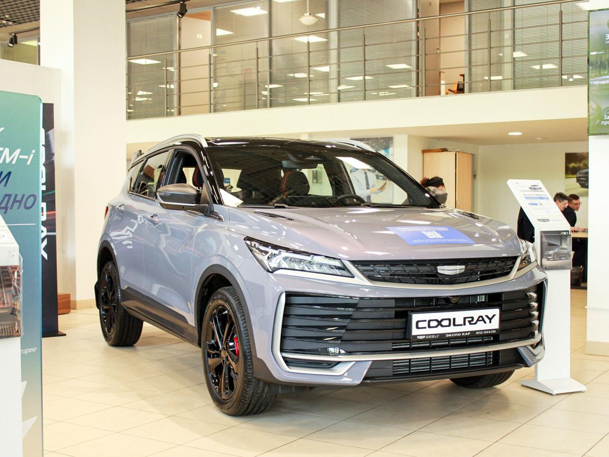 Geely Coolray I Рестайлинг 2, Unicorn Grey / Лиловый перламутр, 2529990 рублей, вид 2