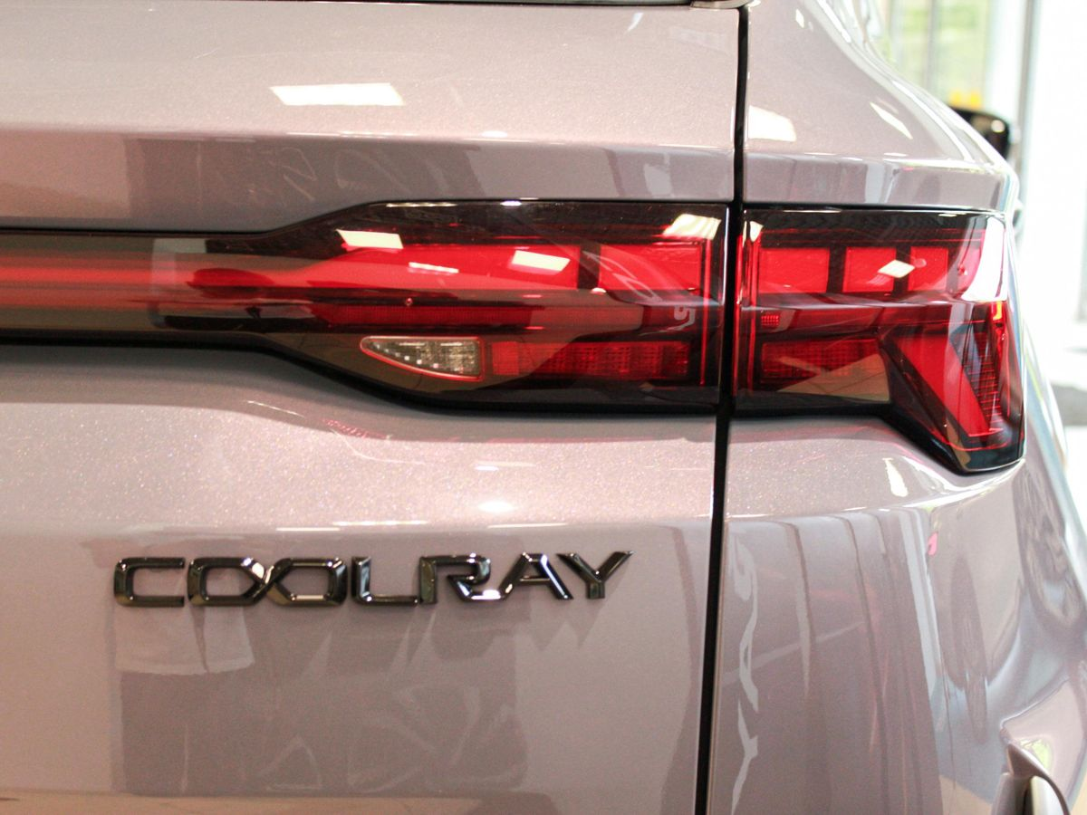 Geely Coolray I Рестайлинг 2, Unicorn Grey / Лиловый перламутр, 2529990 рублей, вид 9