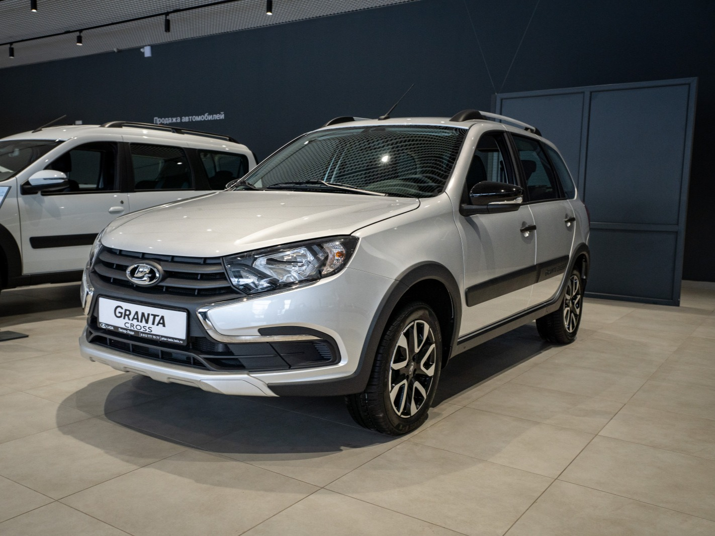 LADA Granta Cross I Рестайлинг, Серебристый "Платина" металлик, 866000 рублей, вид 2