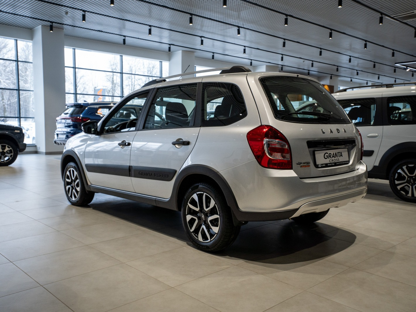 LADA Granta Cross I Рестайлинг, Серебристый "Платина" металлик, 866000 рублей, вид 5