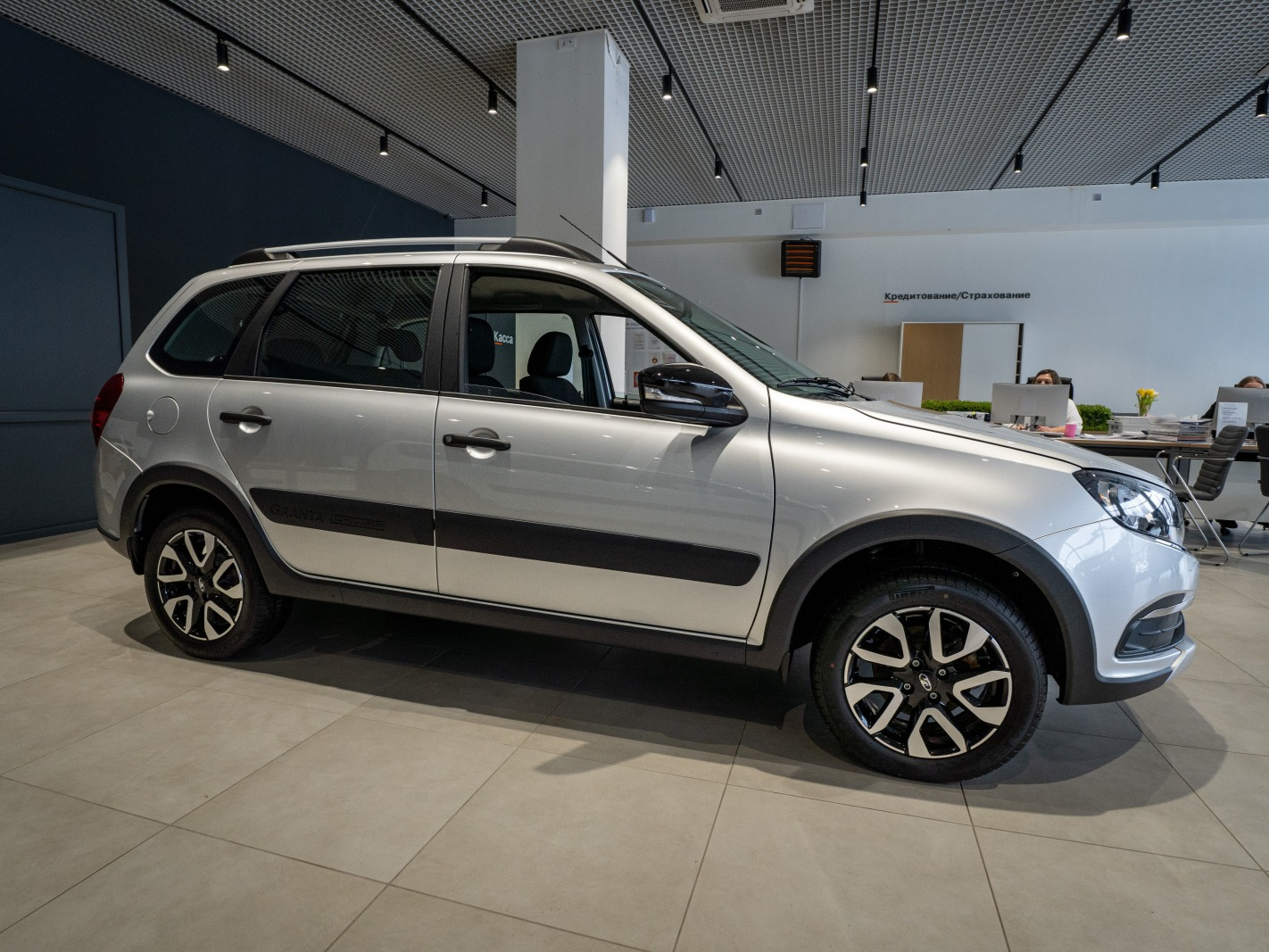LADA Granta Cross I Рестайлинг, Серебристый "Платина" металлик, 866000 рублей, вид 10