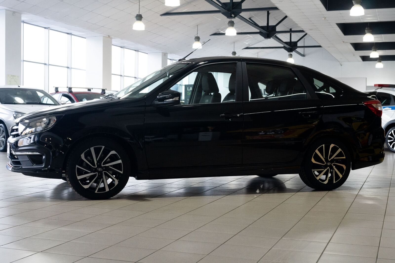LADA Granta Sport лифтбек I Рестайлинг, Черный "Пантера", 1211000 рублей, вид 13