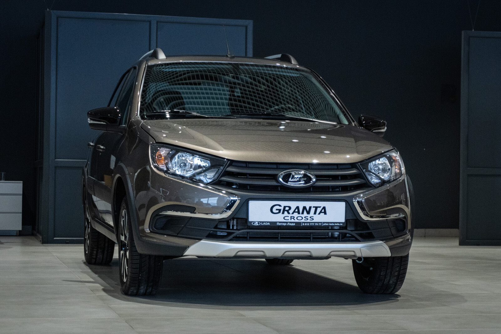 LADA Granta Cross I Рестайлинг, Золотисто-коричневый "Кориандр" металлик, 866000 рублей, вид 8