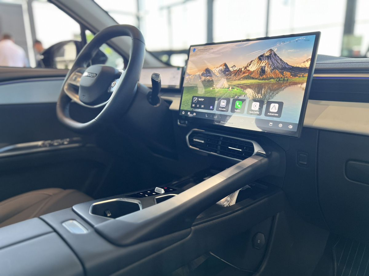 OMODA C5 II, Красный, 2619000 рублей, вид 19