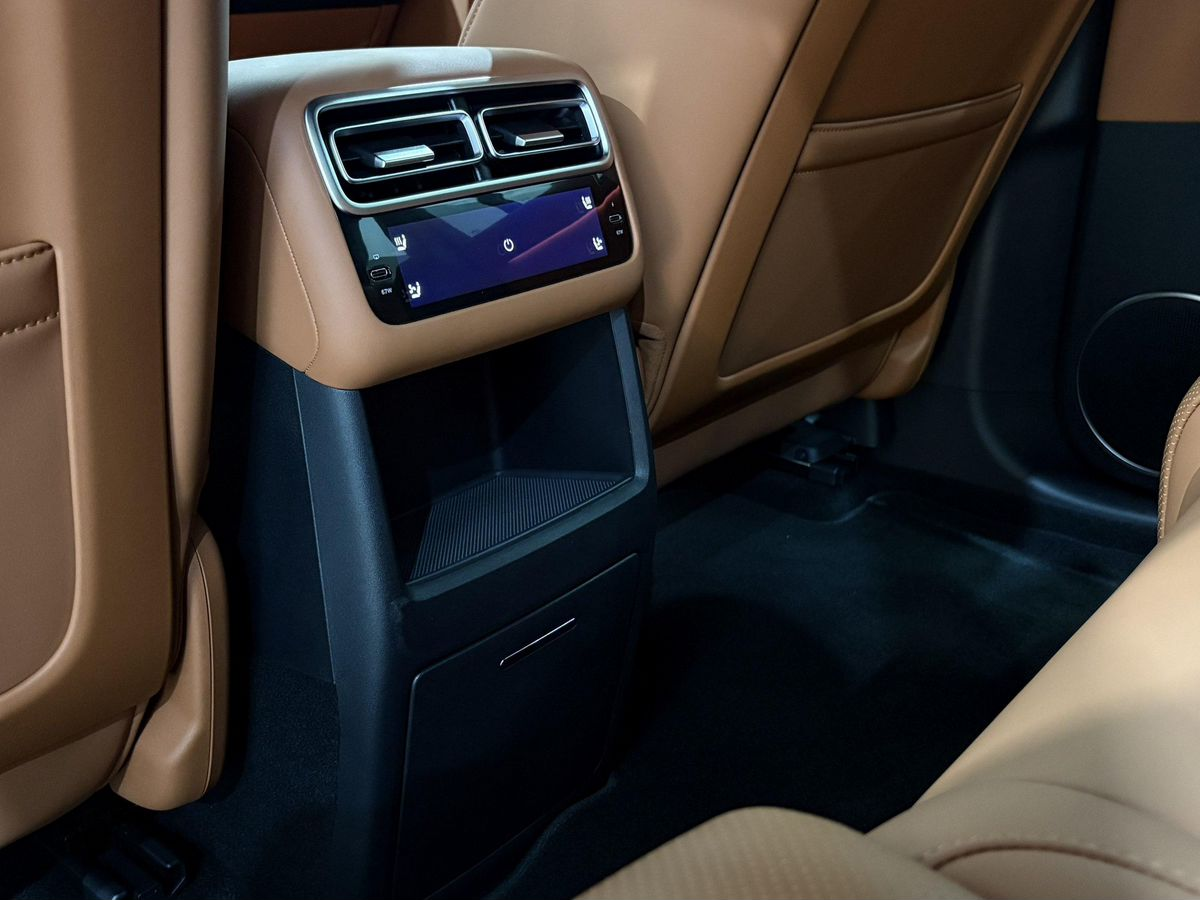 Lixiang L6 I, Black Metallic, 8890000 рублей, вид 8