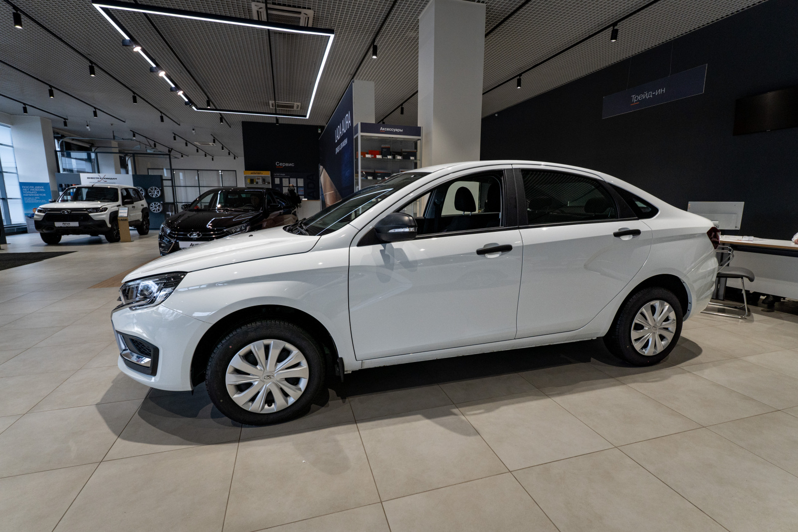 LADA Vesta I Рестайлинг (NG), Белый "Ледниковый", 1151000 рублей, вид 4