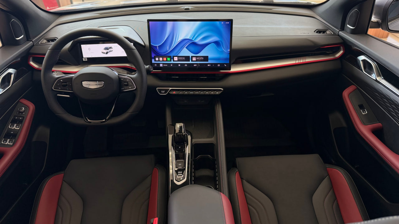 Geely Coolray I Рестайлинг 2, Unicorn Grey / Лиловый перламутр, 2929990 рублей, вид 8