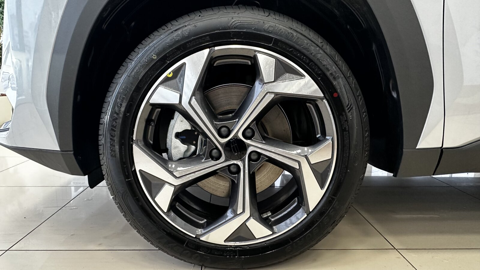Geely Atlas II, Orion Silver / Серебристый металлик, 3958990 рублей, вид 14