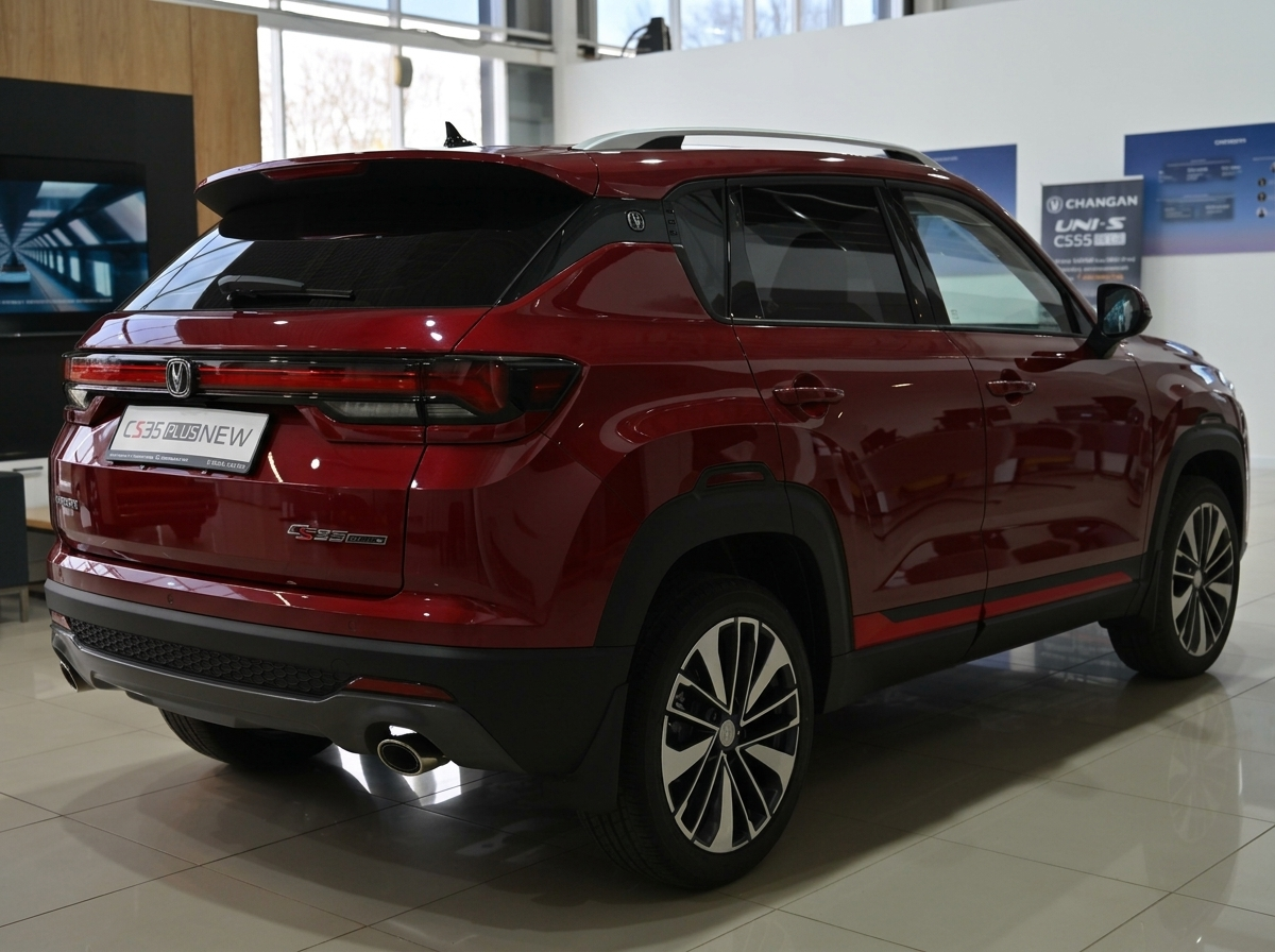 Changan CS35 Plus I Рестайлинг, Искрящийся красный, 1789900 рублей, вид 5