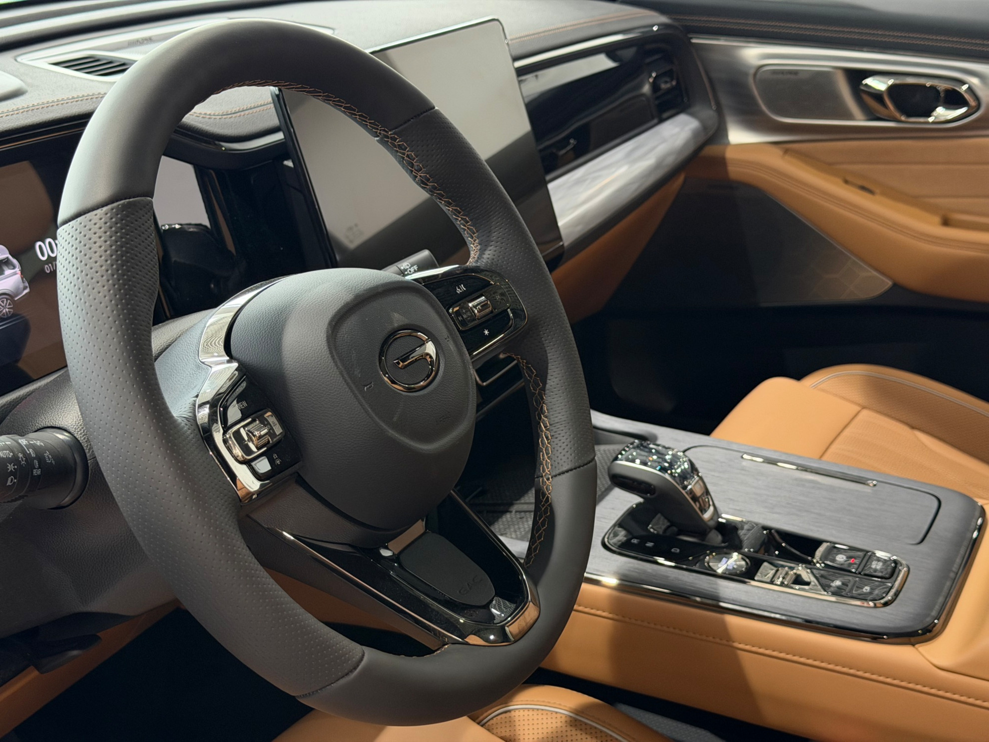 GAC GS8 II, Серебристый, 4699000 рублей, вид 2