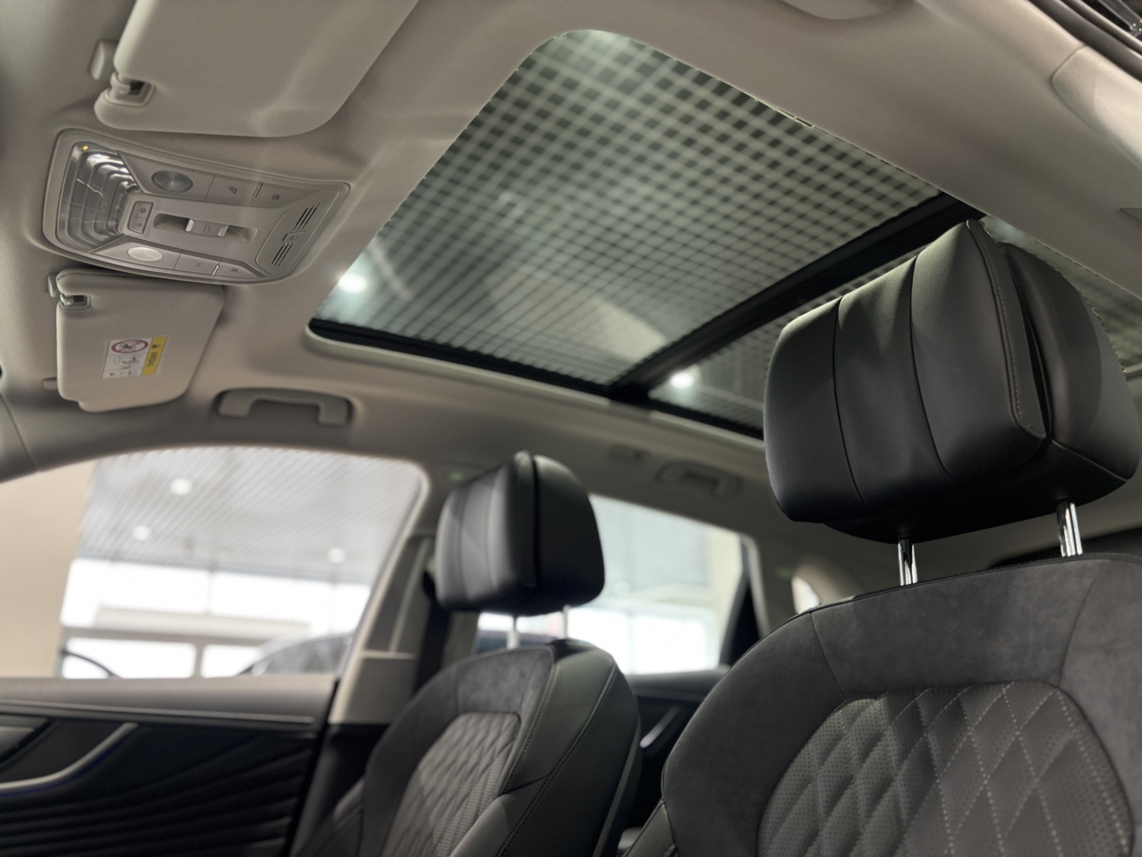 Hongqi HS3 I, Серый с черной крышей / Grey + Black roof, 2940000 рублей, вид 8