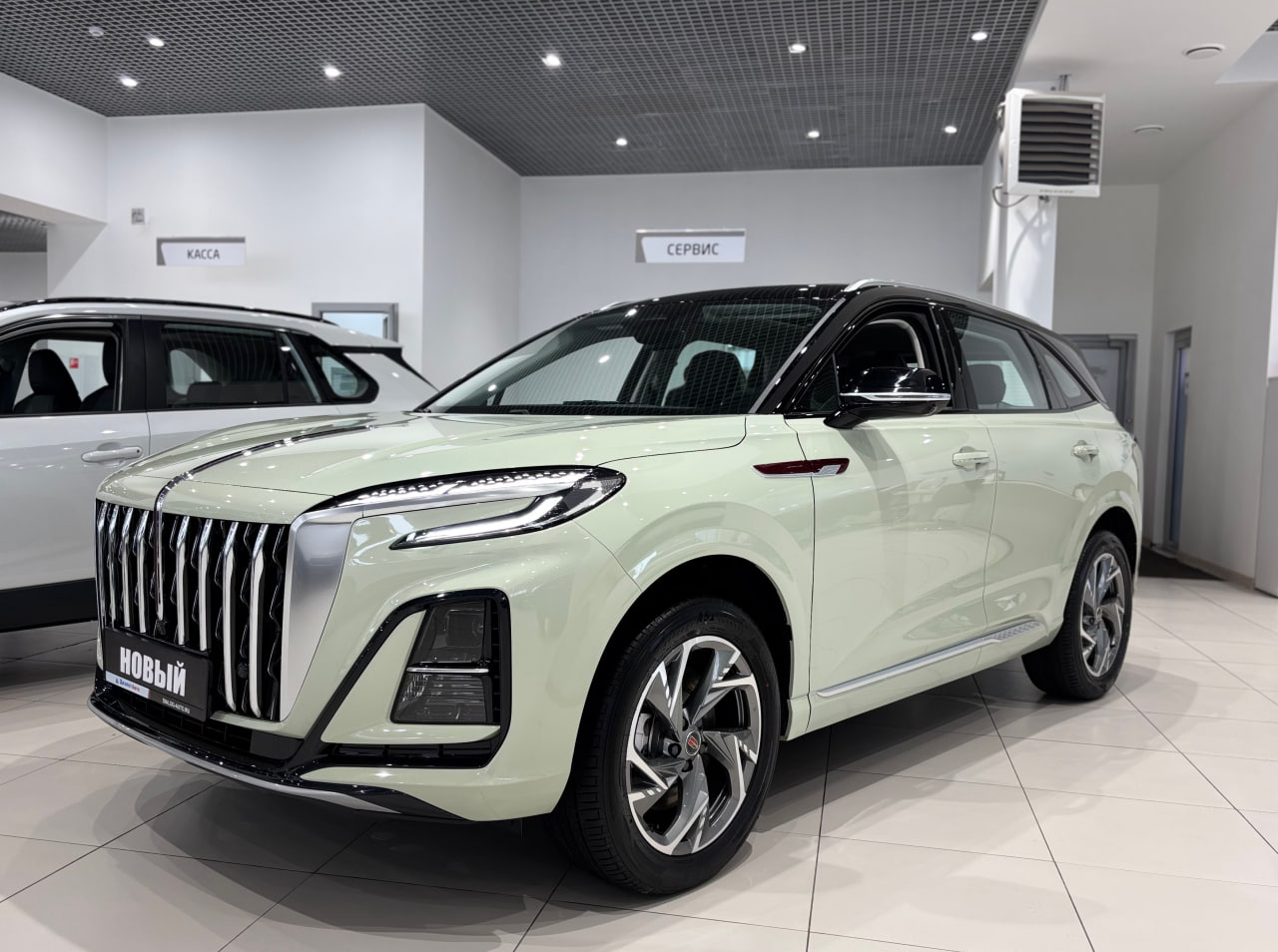 Hongqi HS3 I, Светло-зеленый с черной крышей / Light Green + Black roof, 2940000 рублей, вид 2