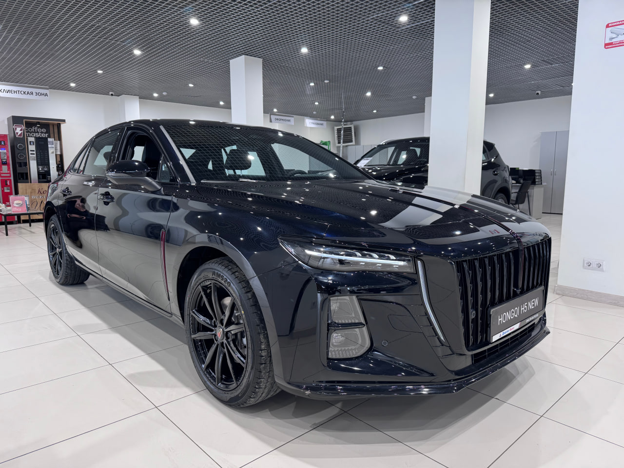 Hongqi H5 II, Черный / Dark Night, 4230000 рублей, вид 4