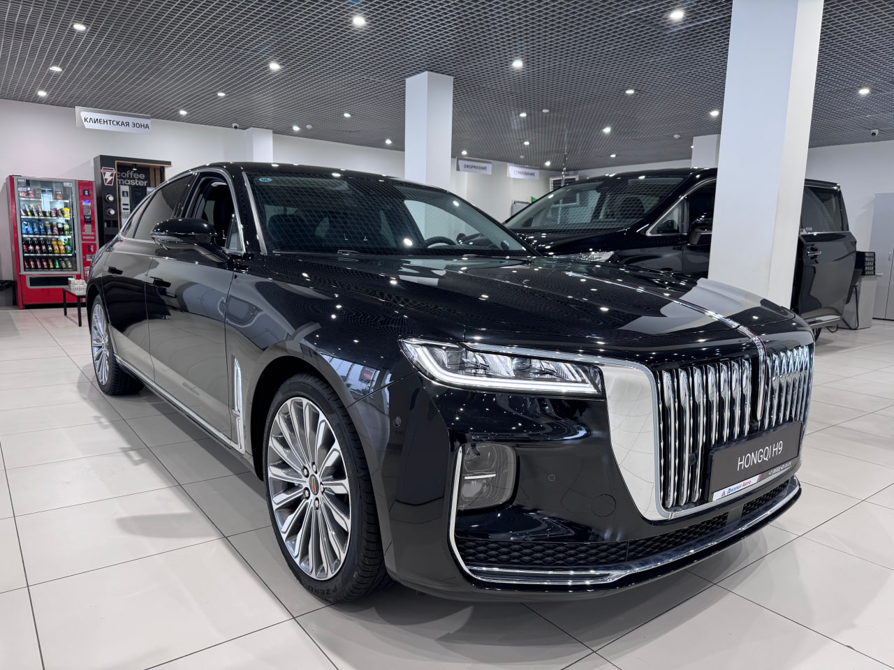 Hongqi H9 I, Черный / Dark Night, 5280000 рублей, вид 4