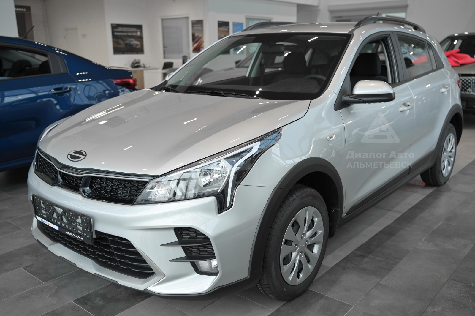 Solaris KRX I, Sleek Silver, 2190000 рублей, вид 2