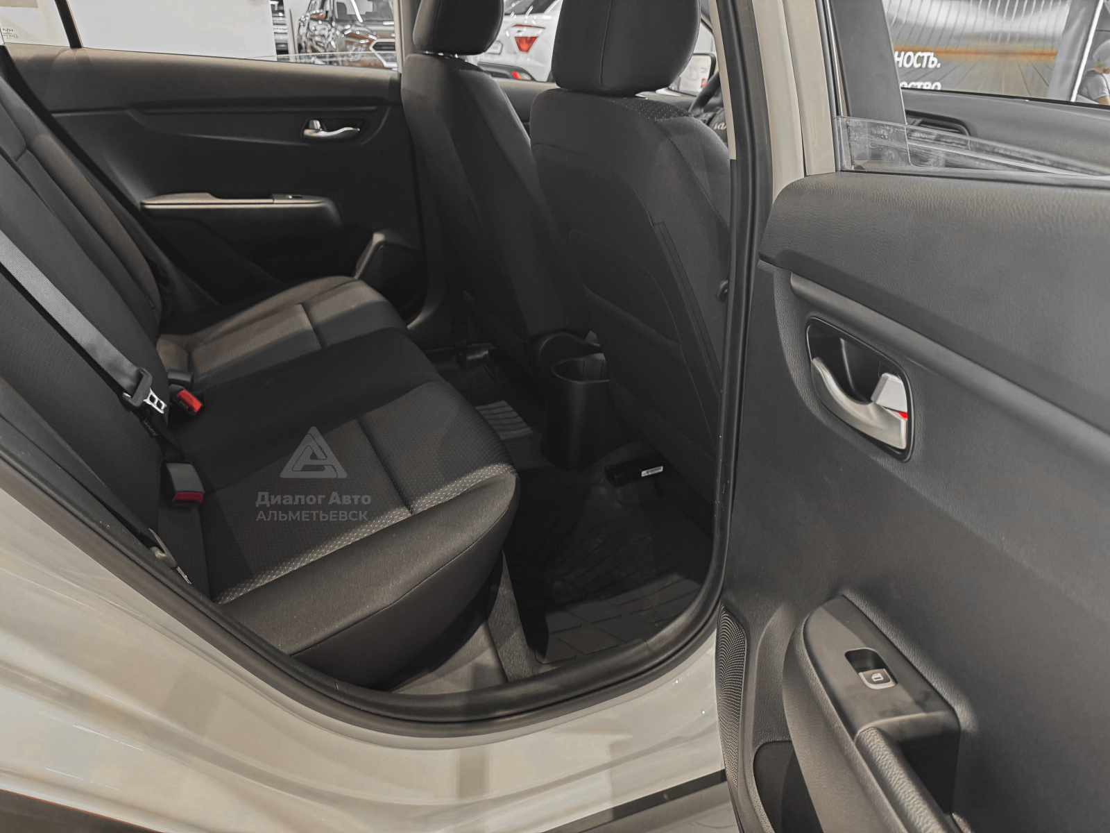 Solaris KRX I, Atlas White, 2435000 рублей, вид 11