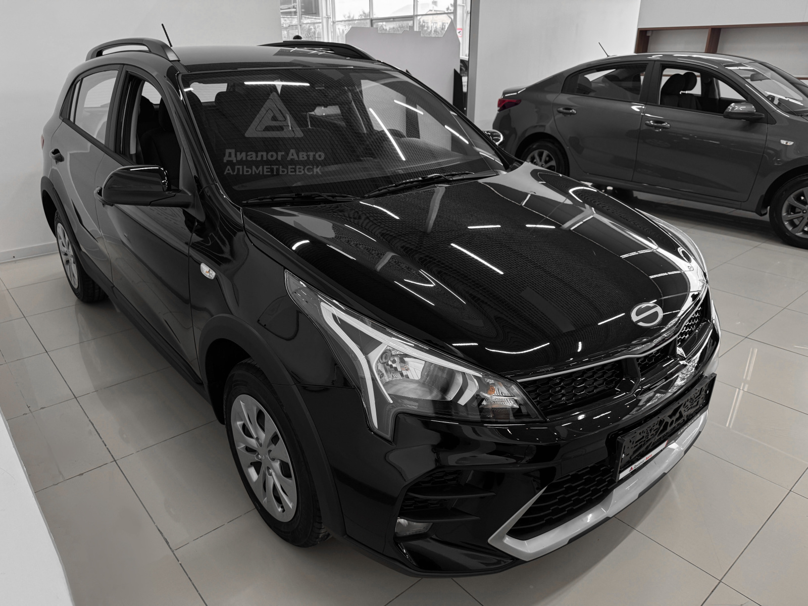 Solaris KRX I, Phantom Black, 2190000 рублей, вид 4