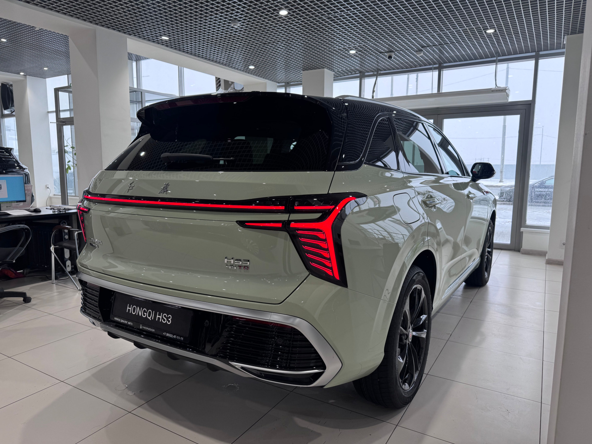 Hongqi HS3 I, Светло-зеленый с черной крышей / Light Green + Black roof, 3380000 рублей, вид 5