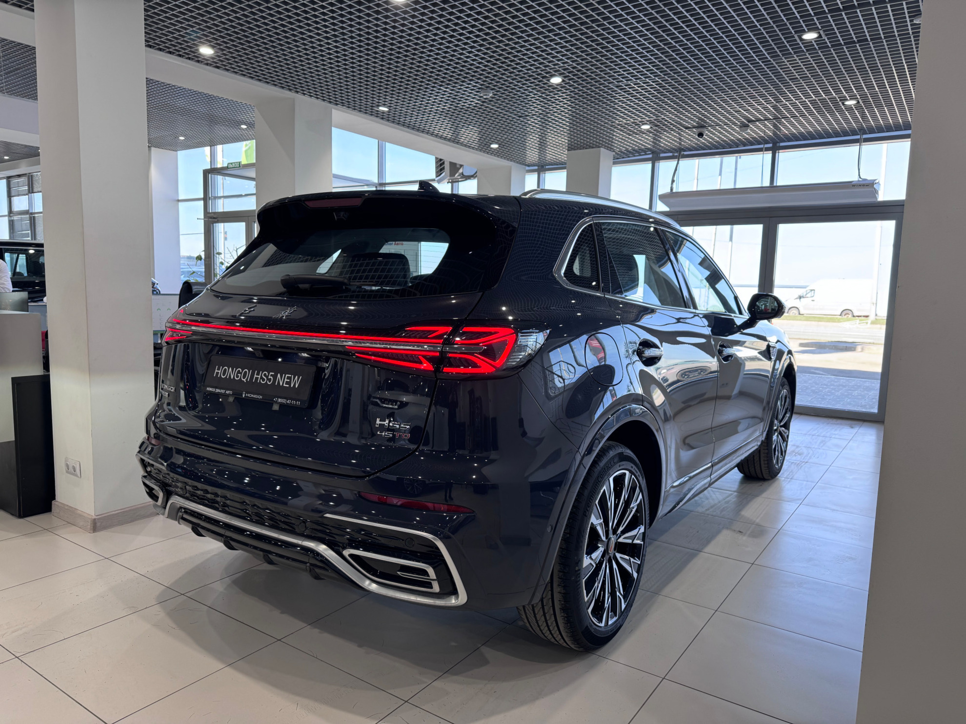 Hongqi HS5 I Рестайлинг, Золотой / Platinum Gold, 3879000 рублей, вид 5