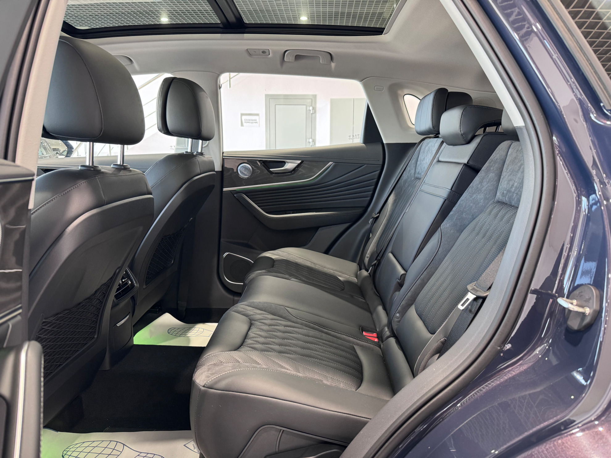 Hongqi HS5 I Рестайлинг, Золотой / Platinum Gold, 3879000 рублей, вид 11