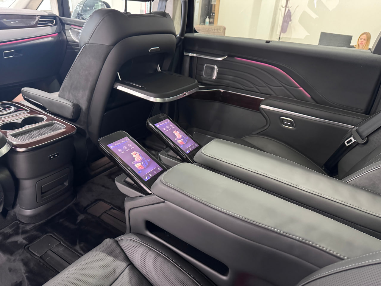 Hongqi HQ9 I, Черный / Dark Night, 6950000 рублей, вид 14
