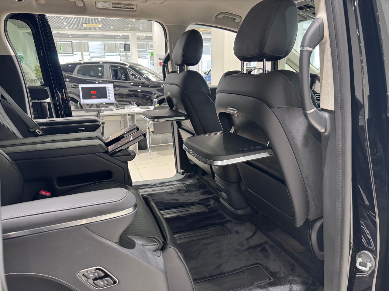 Hongqi HQ9 I, Черный / Dark Night, 6950000 рублей, вид 10