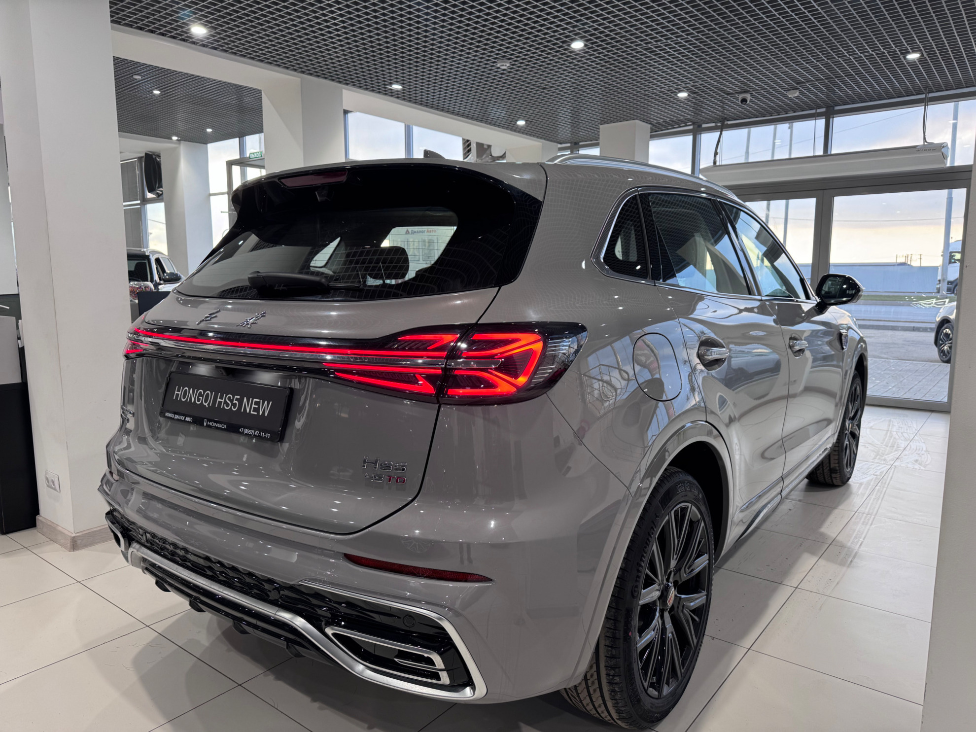 Hongqi HS5 I Рестайлинг, Серый / Quantum Silver Gray, 3799000 рублей, вид 6