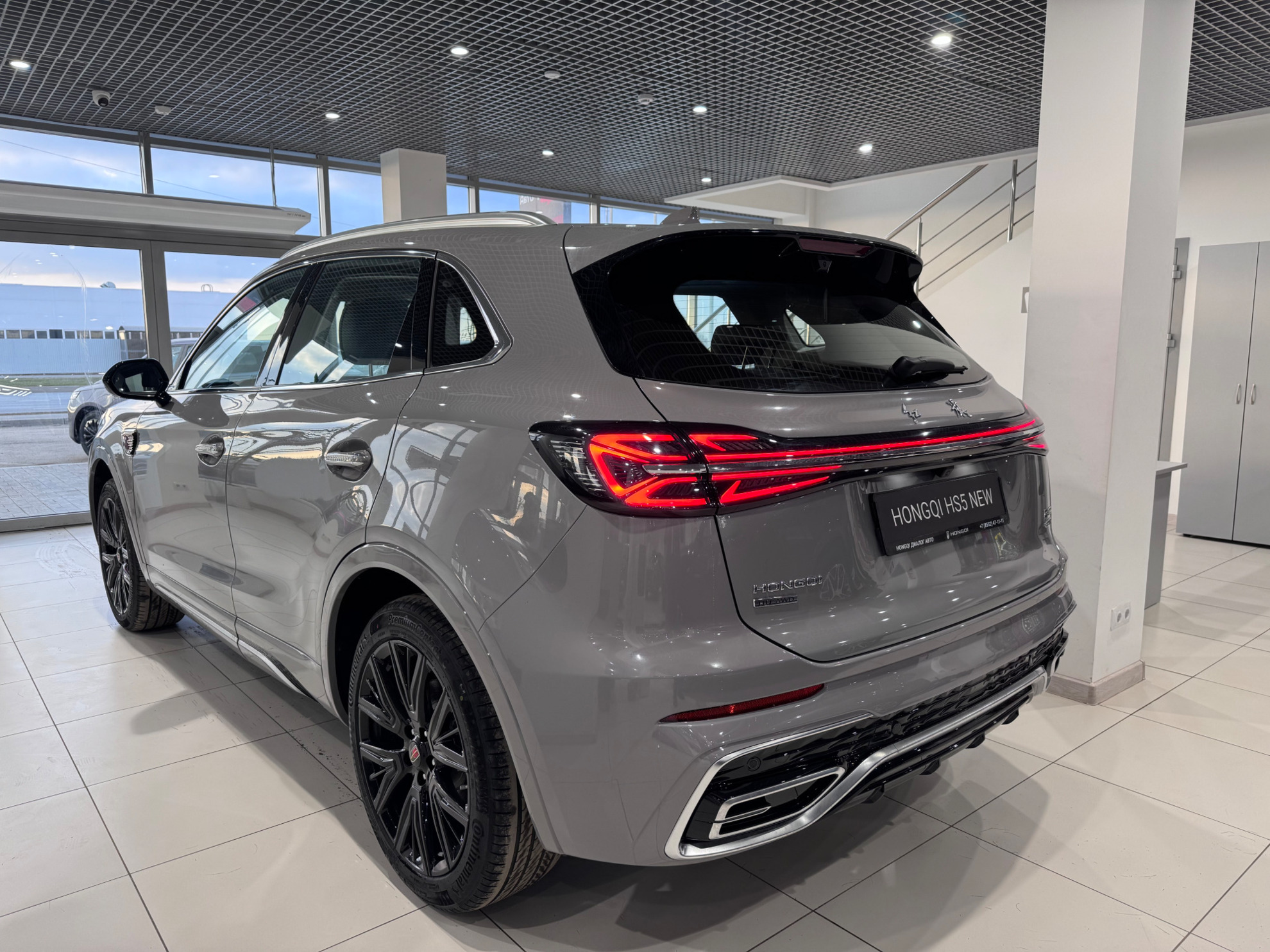Hongqi HS5 I Рестайлинг, Серый / Quantum Silver Gray, 3799000 рублей, вид 7