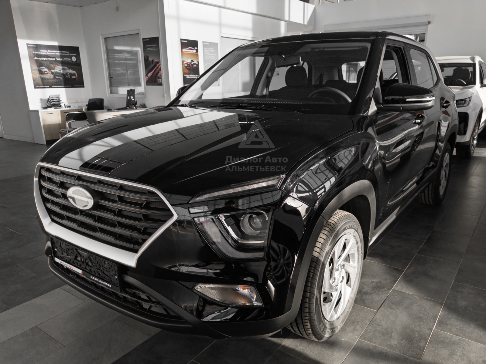 Solaris HC I, Phantom Black, 2500000 рублей, вид 2