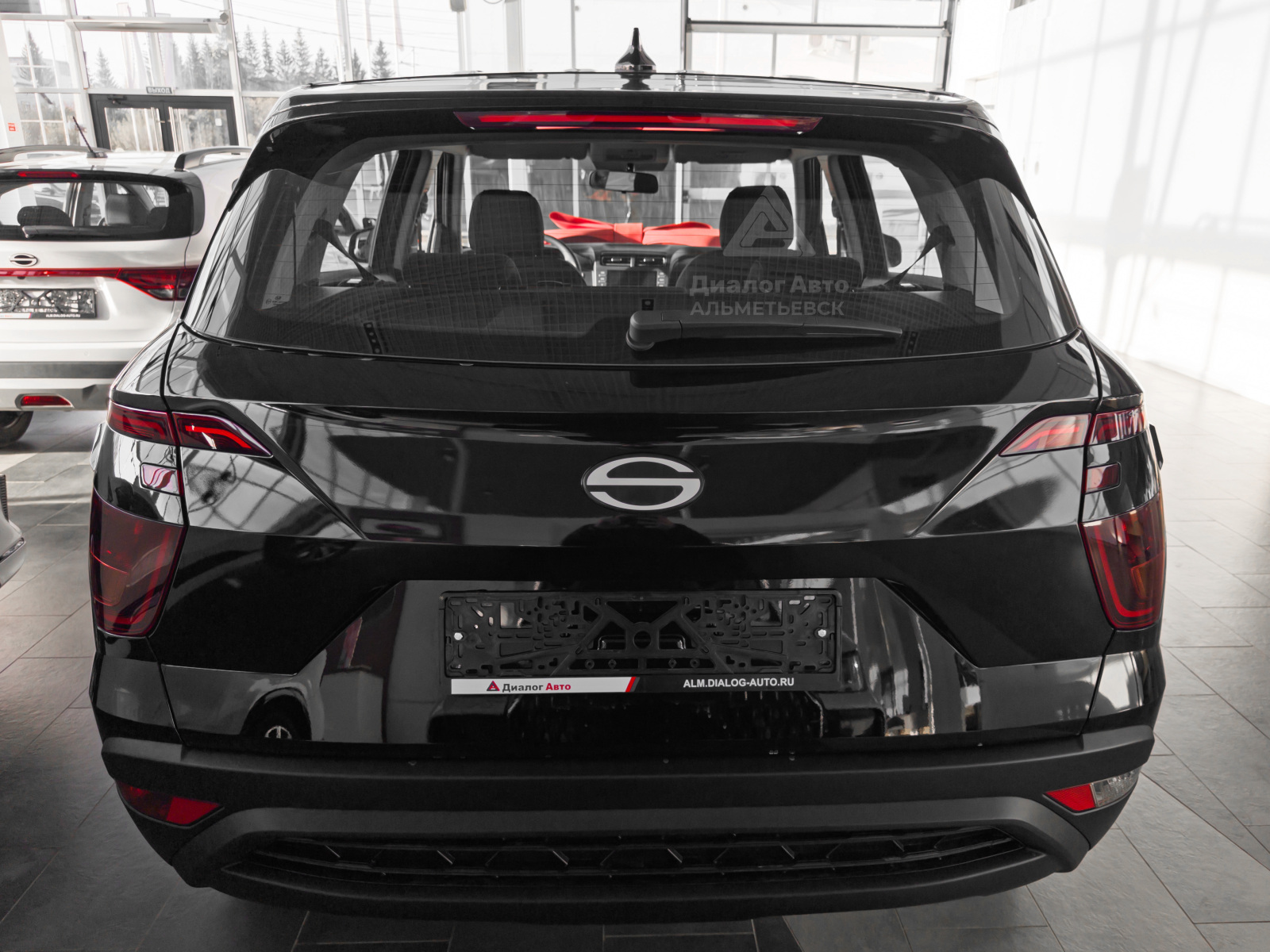 Solaris HC I, Phantom Black, 2500000 рублей, вид 4