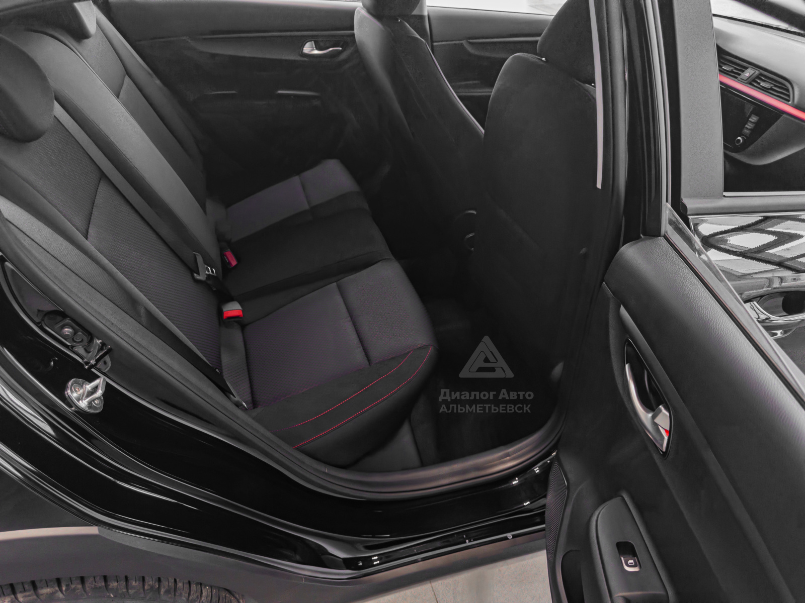 Solaris KRX I, Phantom Black, 2265000 рублей, вид 11