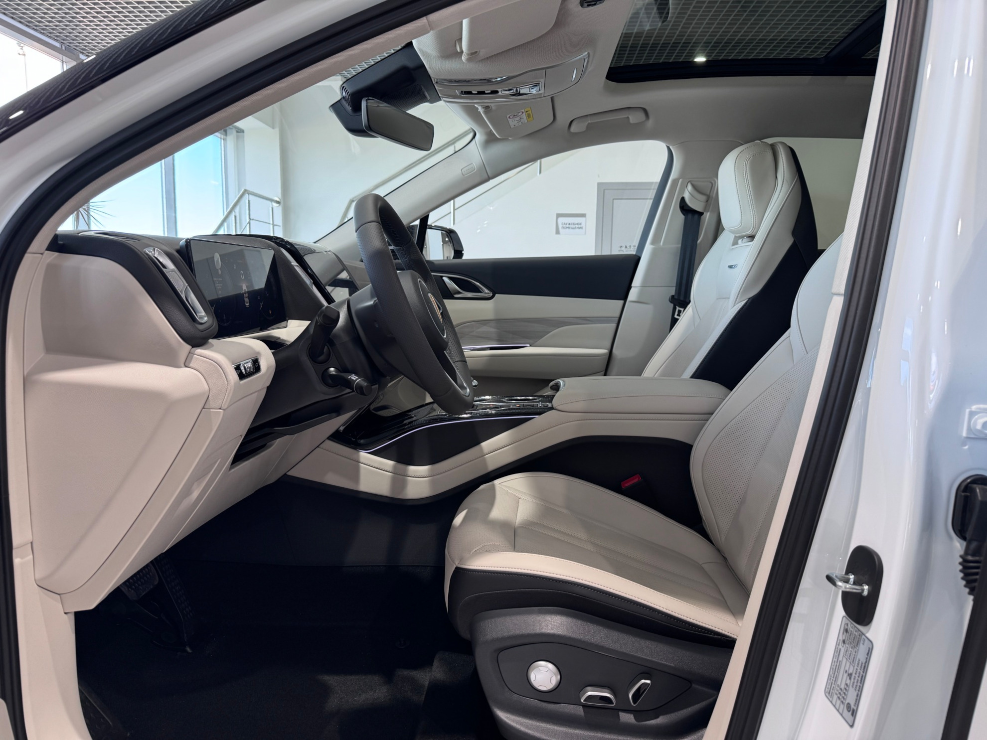 Hongqi HS3 I, Белый с черной крышей / White + Black roof, 3380000 рублей, вид 8