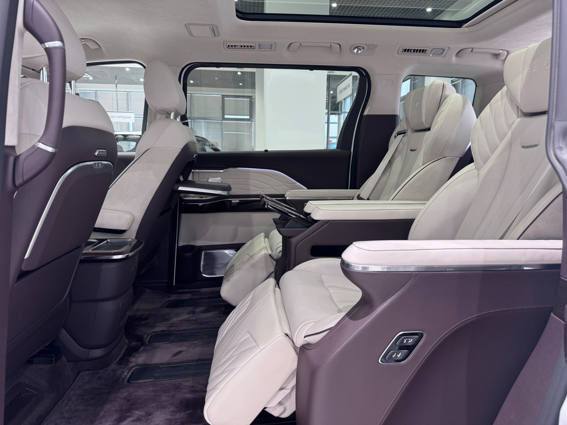 Hongqi HQ9 I, Белый / Alpine White, 7350000 рублей, вид 9