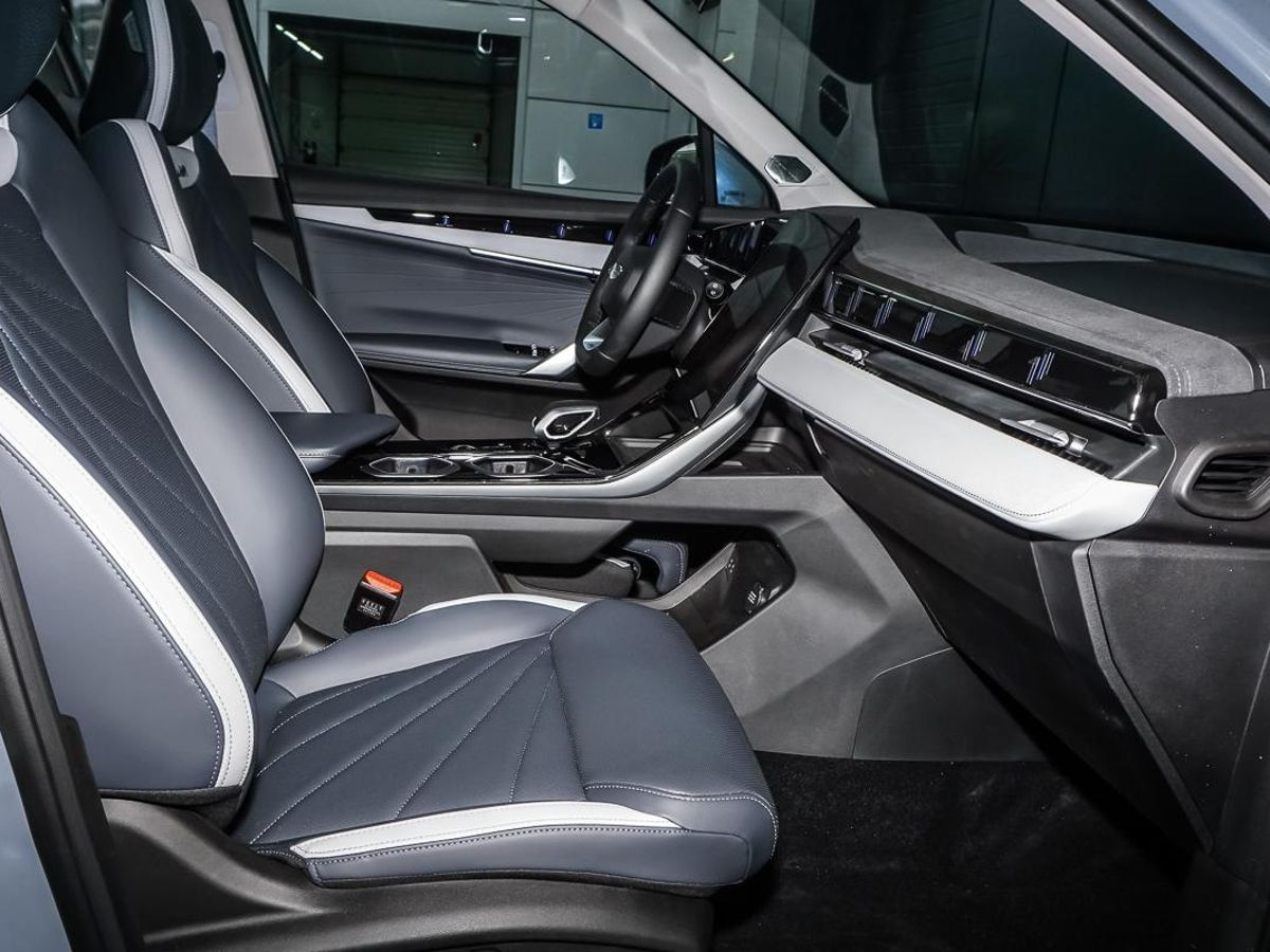 Geely Atlas II, Unbounded Black / Черный металлик, 3369990 рублей, вид 18