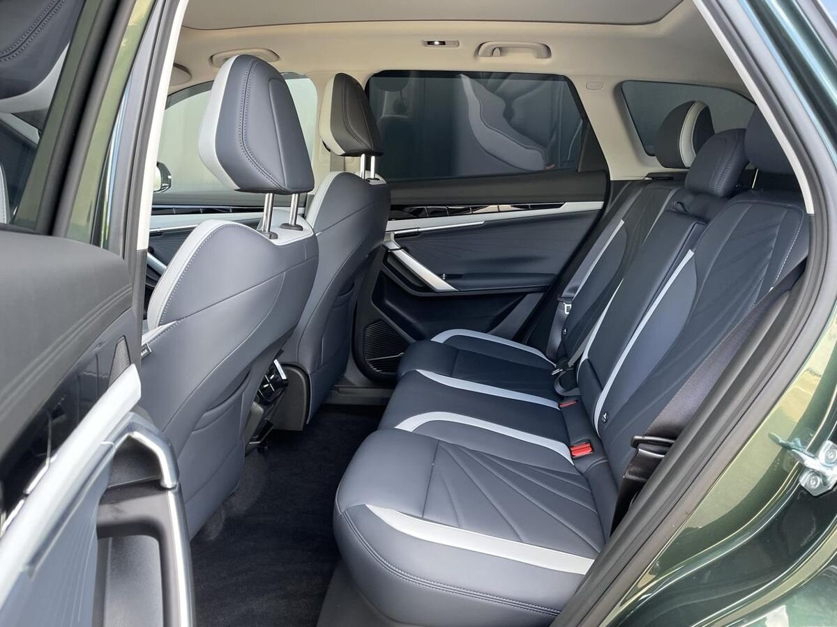 Geely Atlas II, Unbounded Black / Черный металлик, 3159990 рублей, вид 14