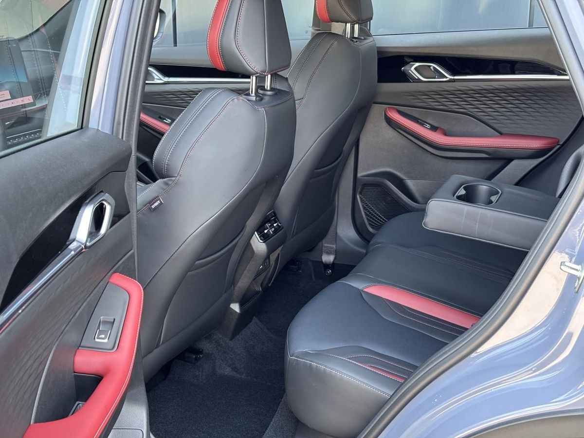 Geely Coolray I Рестайлинг 2, Unicorn Grey / Лиловый перламутр, 2344990 рублей, вид 15