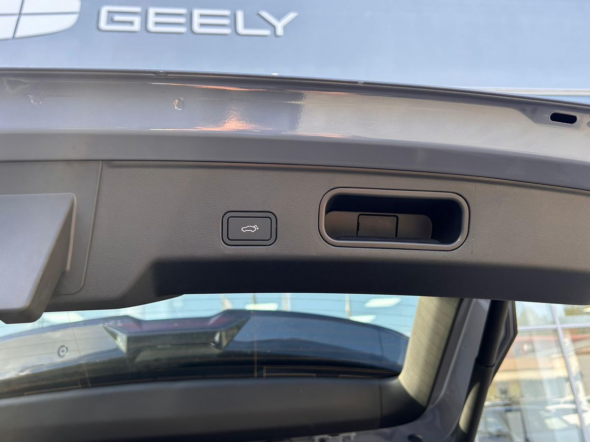 Geely Atlas II, Racing Green / Зеленый металлик, 3569000 рублей, вид 10