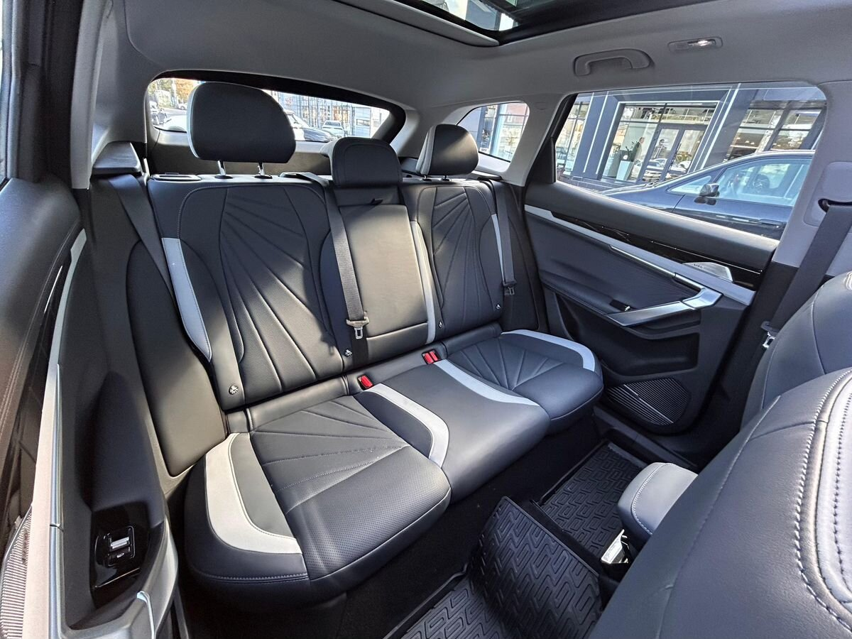 Geely Atlas II, Racing Green / Зеленый металлик, 3569000 рублей, вид 14