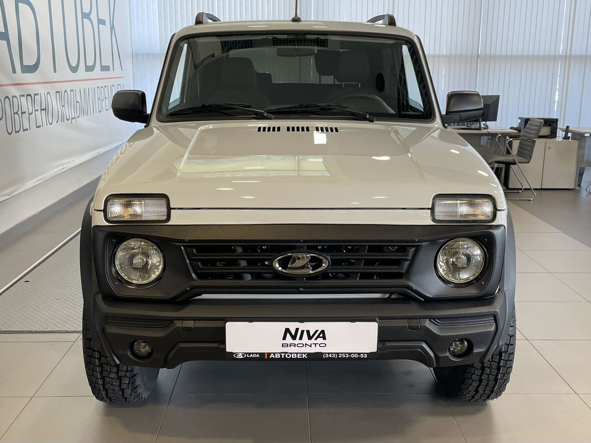 LADA Niva Bronto I, Белый "Ледниковый", 1200000 рублей, вид 3