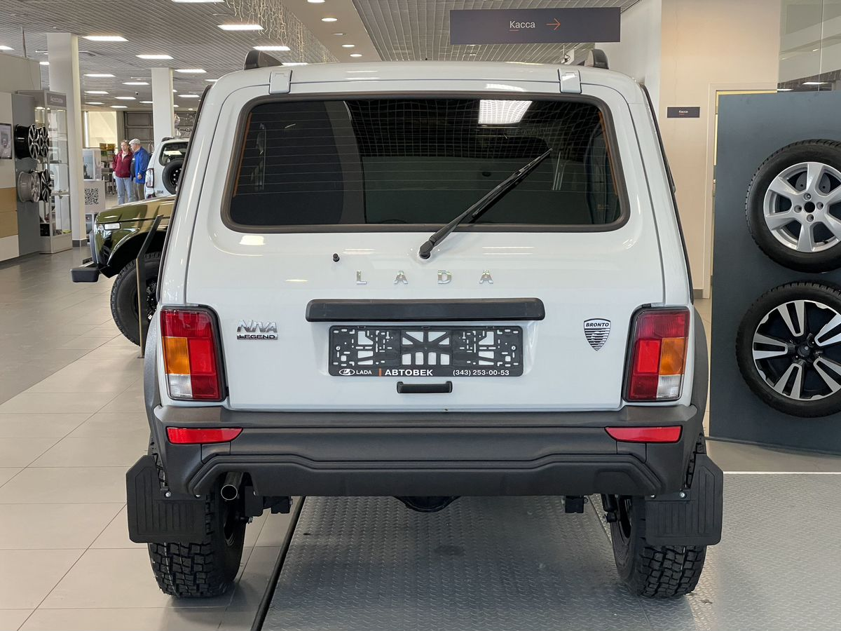 LADA Niva Bronto I, Белый "Ледниковый", 1200000 рублей, вид 7