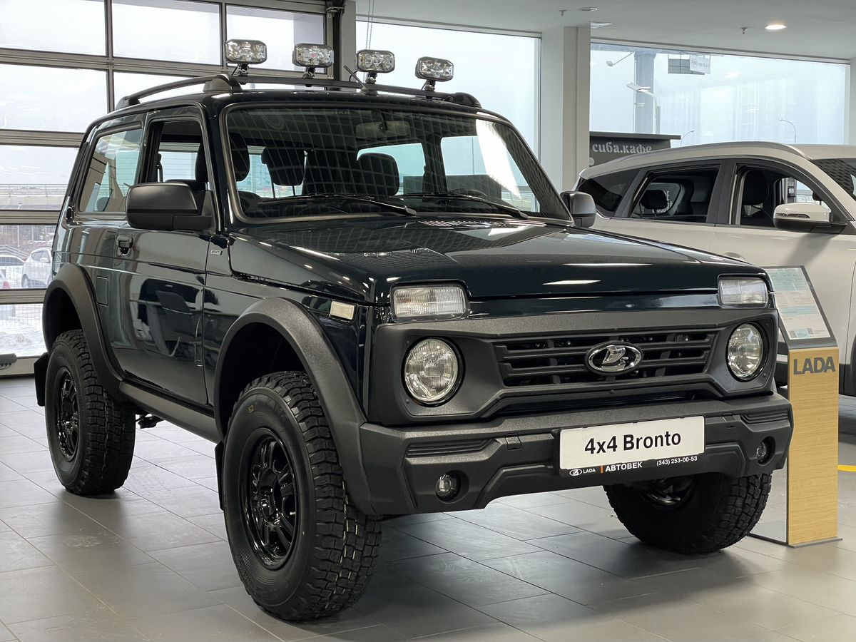 LADA Niva Bronto I, Темно-зеленый "Несси 2", 1200000 рублей, вид 2